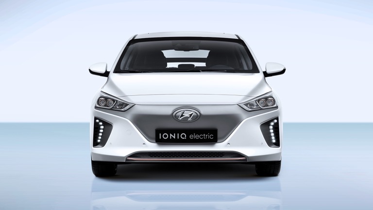 Hyundai IONIQ Electric - 2