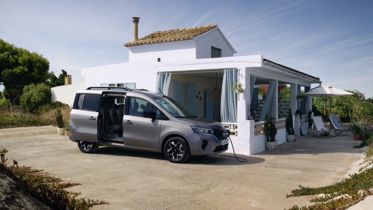 Nissan Townstar EV Passenger L2 - 2