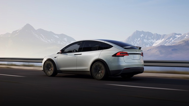 Tesla Model X Plaid - 2